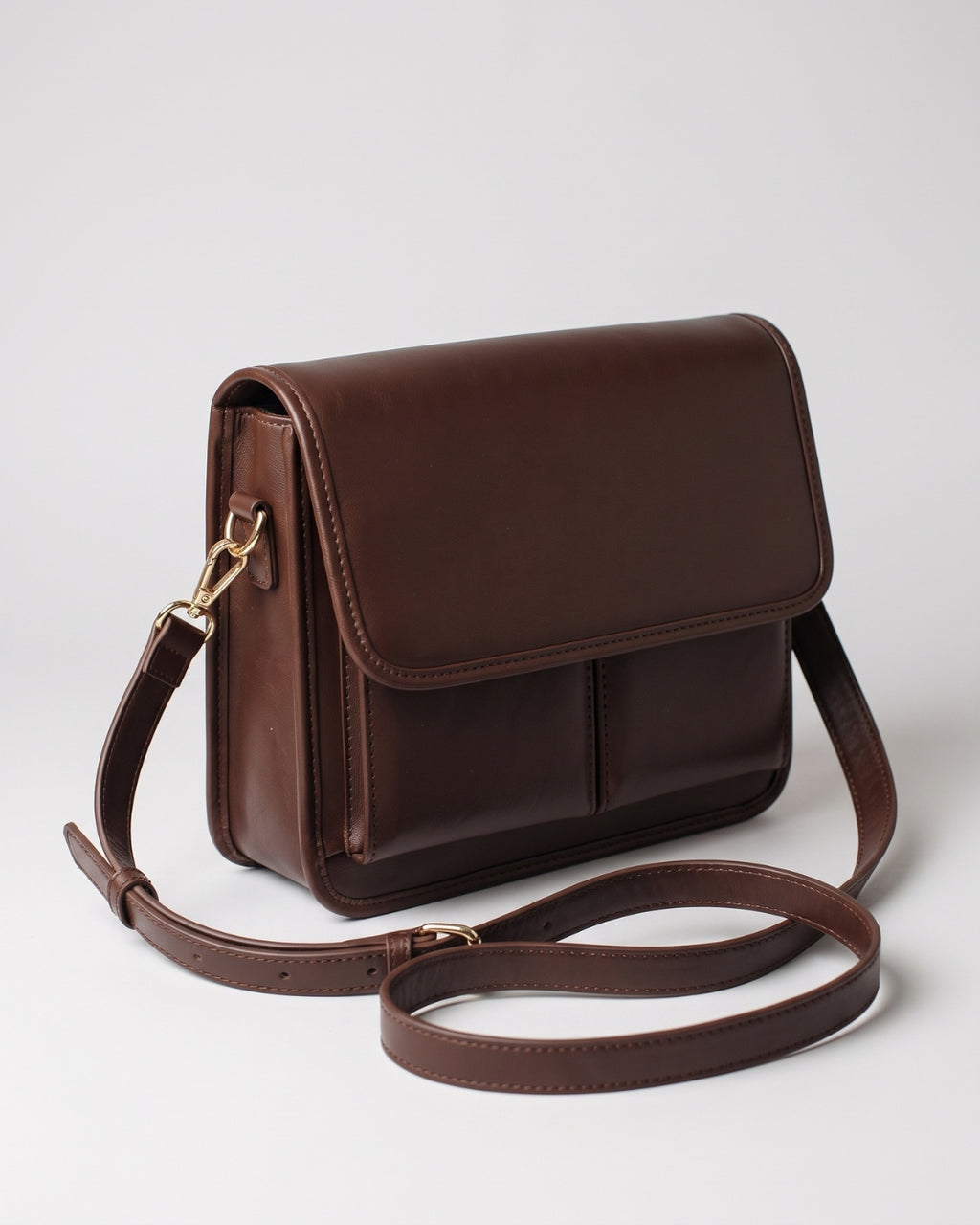 Minimalist Leather Messenger Bag