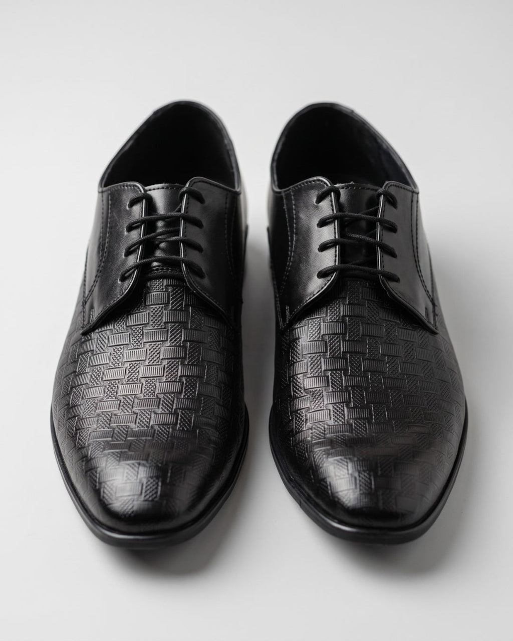 Classic Black Patterned Derby