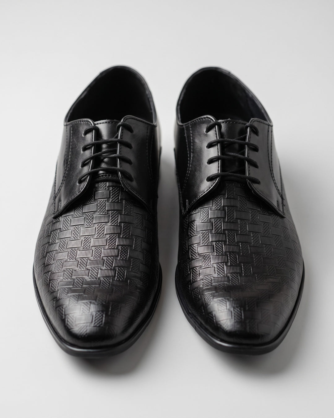 Classic Black Patterned Derby