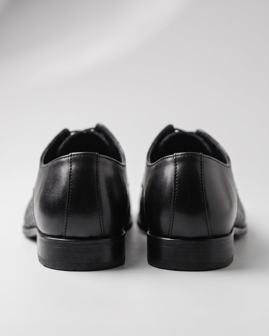 Classic Black Patterned Derby