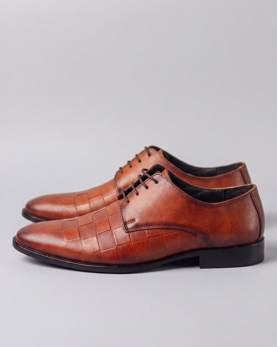 Classic Brown Checkered Oxford