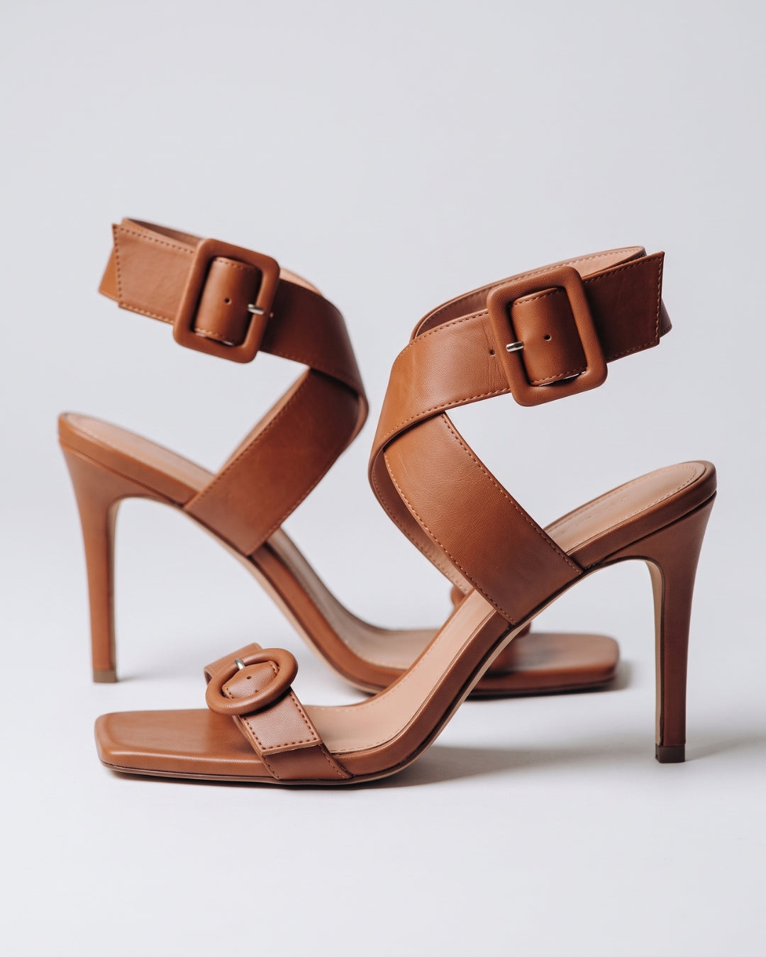 Chic Criss-Cross Tan Sandals
