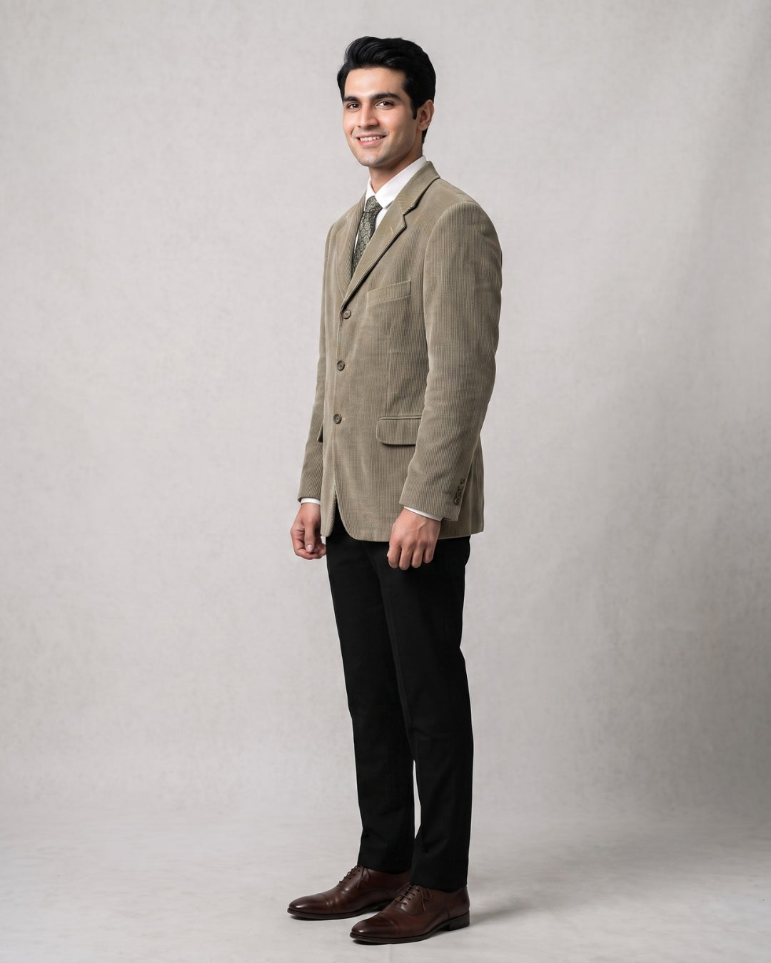 Classic Corduroy 3-Button Blazer