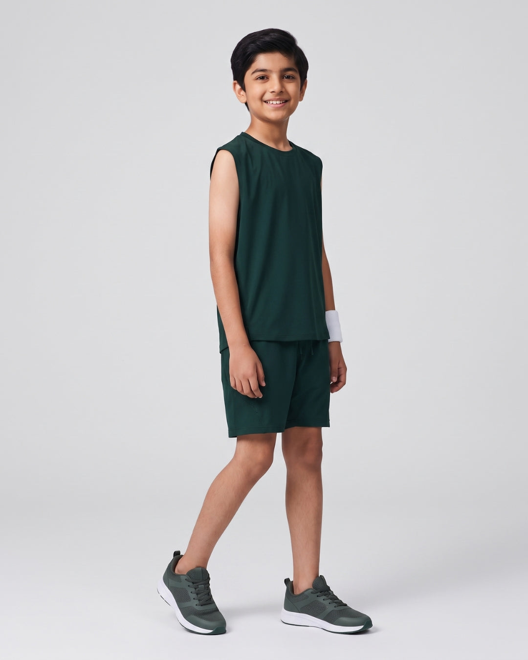 Relaxed Fit Boys Sports Outfit